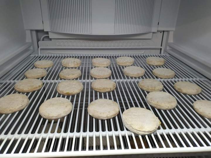 Distribution de fromage de chèvre Échenevex